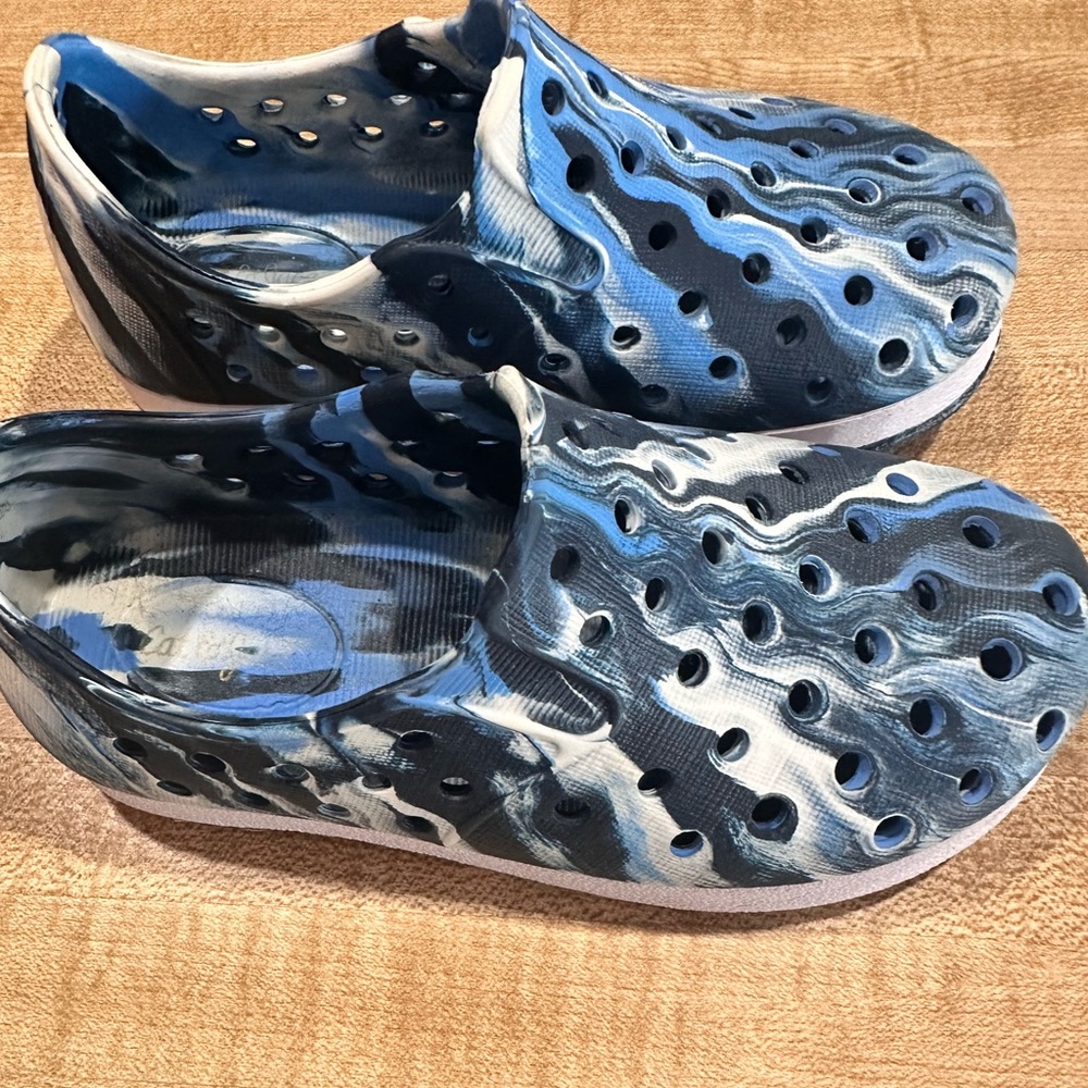 Cat and jack water shoes